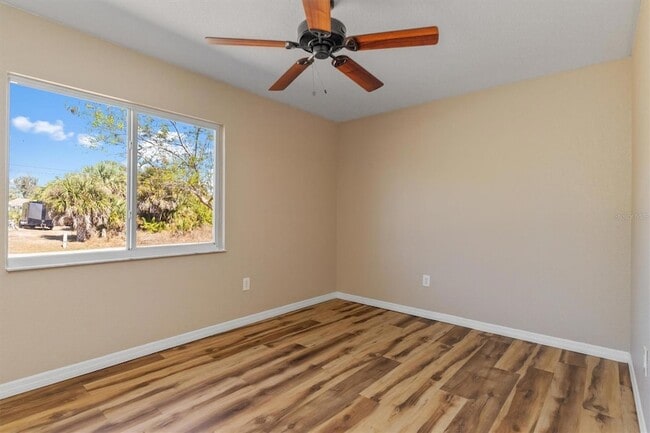 Building Photo - 18019 Avonsdale Cir