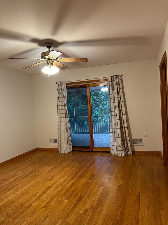 Building Photo - Gilbert - Call Lexington Office 803-359-0793