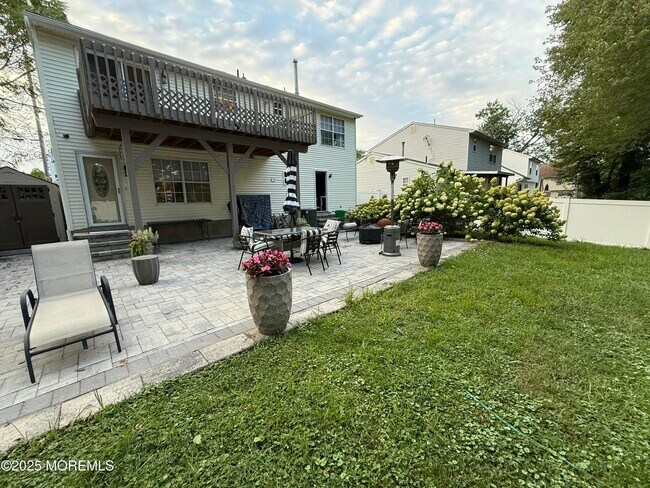 Building Photo - 121 Milton Ave