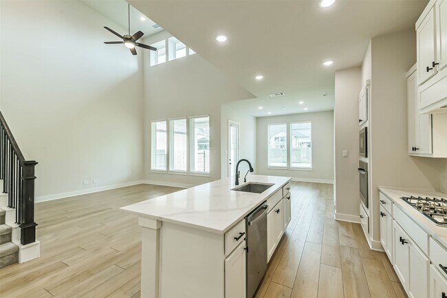 Building Photo - 9243 Trimble Lndg Dr