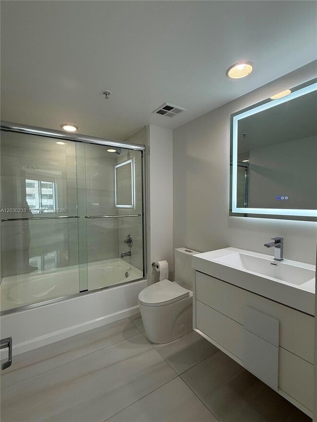 Building Photo - 335 S Biscayne Blvd