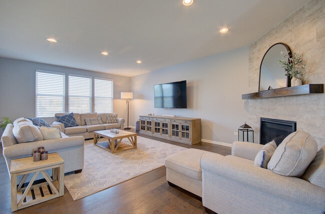 Building Photo - 15728 Brookshore Dr