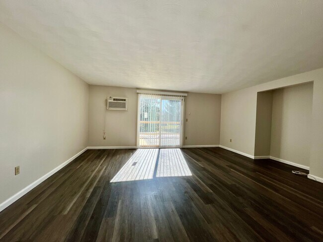 Building Photo - Town House for Rent in Liverpool