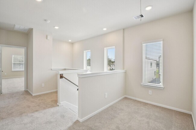 Building Photo - 4210 Pne Spgs Ct