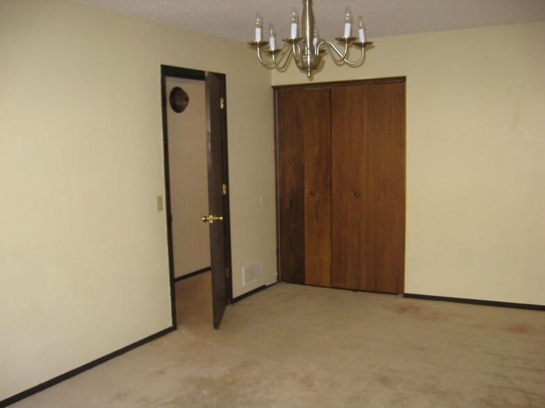 Building Photo - 7291 Bagpipe Blvd