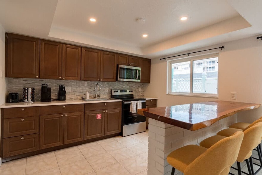 Building Photo - 505 Fillmore Ave