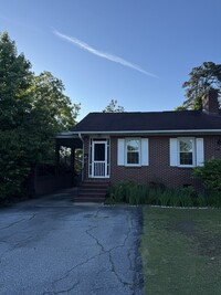Building Photo - 403 Durst Ave W