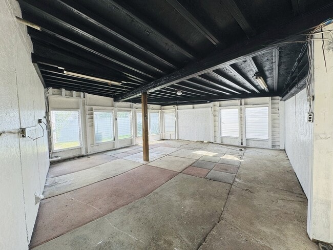 Building Photo - 259 Waterman Dr