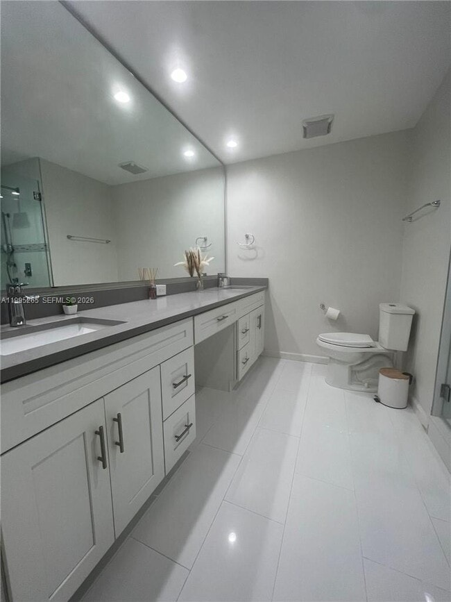 Building Photo - 307 Bonnie Brae Way