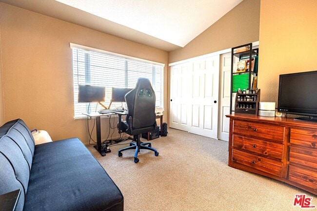 Building Photo - 4600 Don Lorenzo Dr