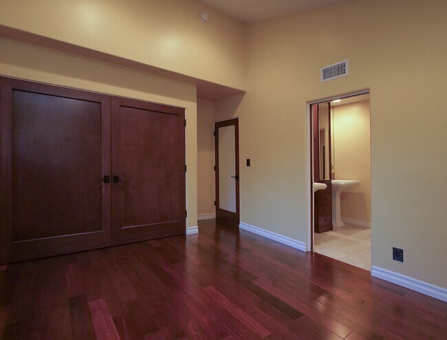 Building Photo - 30256 Avenida Selecta
