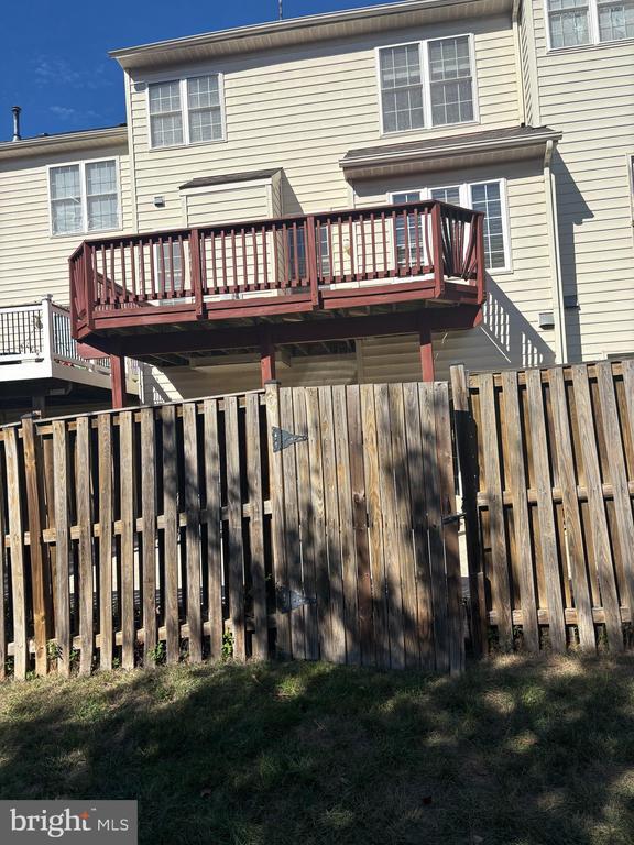 Building Photo - 43725 Banshee Heights Terrace