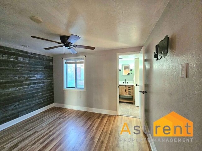 Building Photo - Beautiful Single-Level Home Located in the desirable East Medford neighborhood