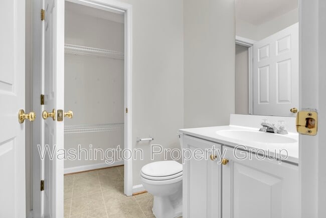 Building Photo - 43654 Kenai Ct