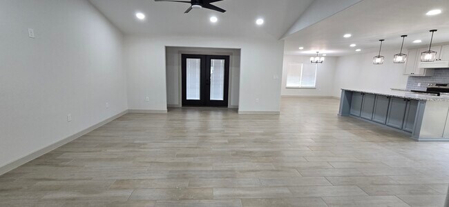 Building Photo - 3809 Buddy Owens Blvd