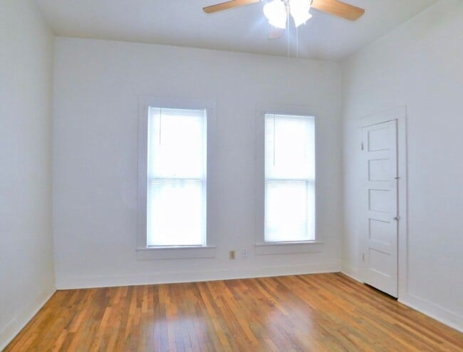Building Photo - Charming 3BR Near TWU & Denton Square – Available Mid-June