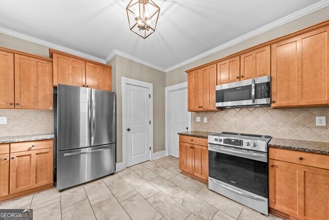 Building Photo - 135 Idlewilde Dr