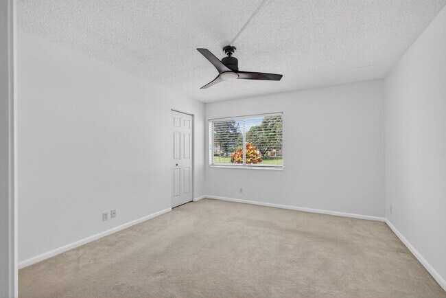 Building Photo - 4992 Sable Pine Cir