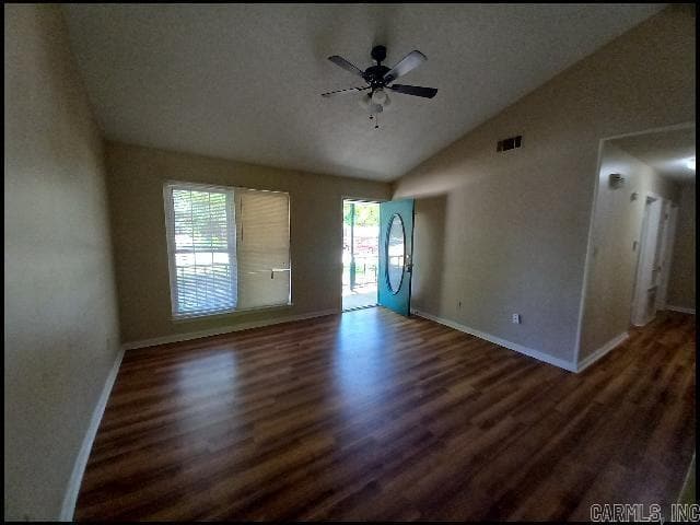 Building Photo - 8 Foxgrove Ln