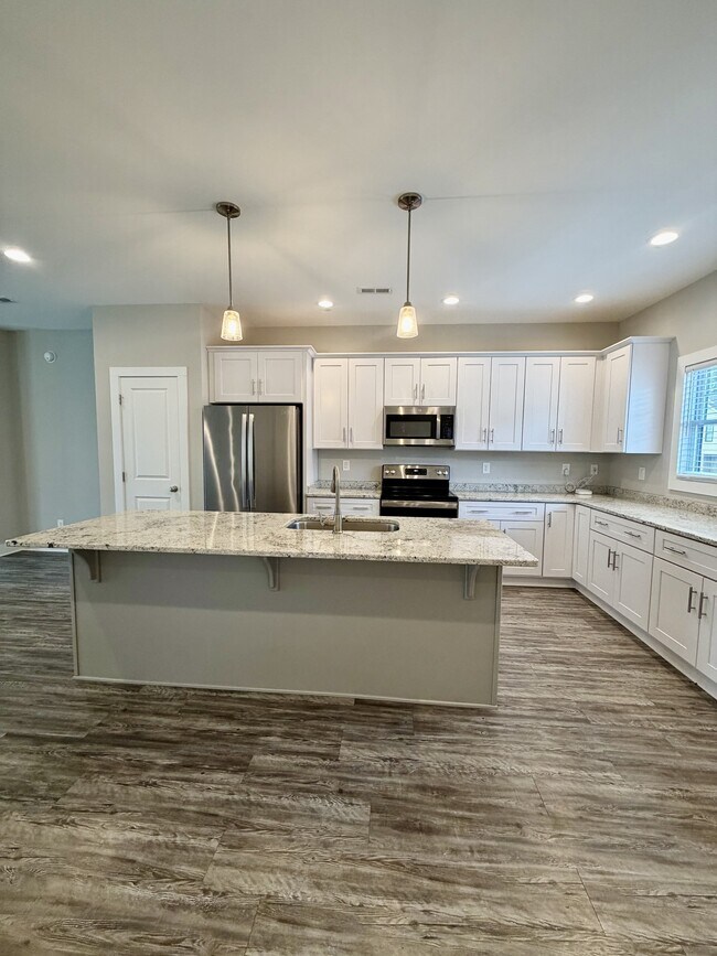 Building Photo - 52 Cuddington Ln
