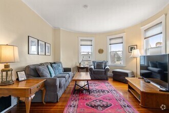 Building Photo - 438 Washington St