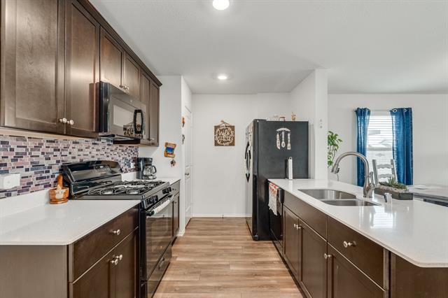 Building Photo - 461 Falling Star Dr