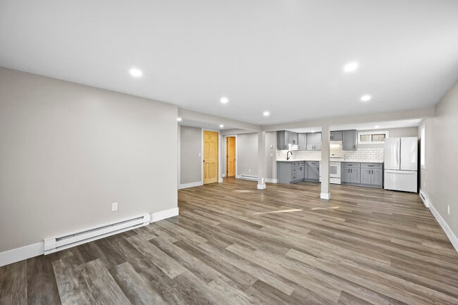 Building Photo - 58 Economy Dr