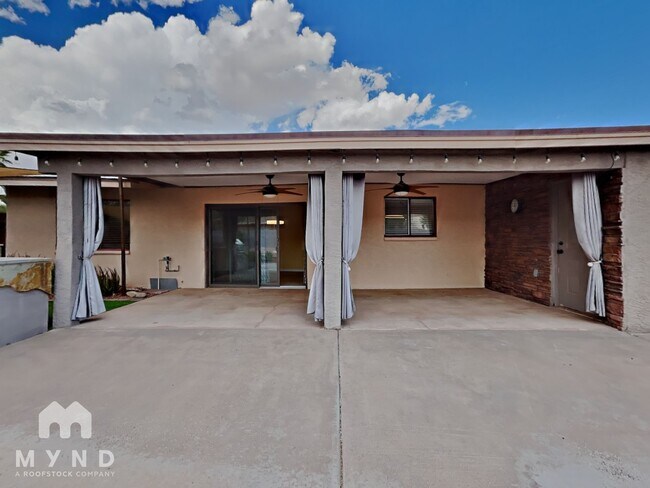 Building Photo - 17323 E Rosita Dr