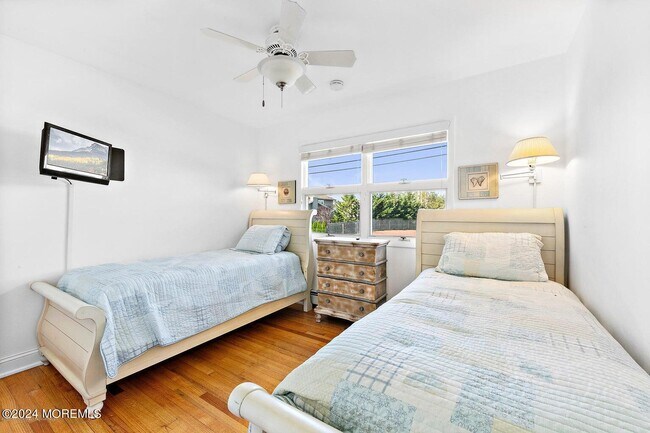 Building Photo - 65 Seaview Ave