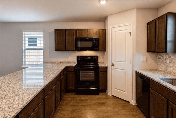 Building Photo - 1928 Rd 5714