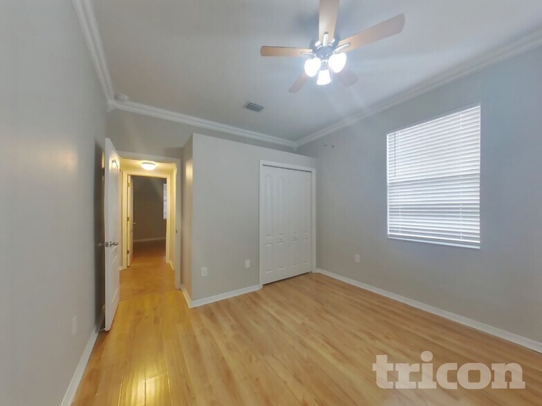 Building Photo - 6918 Monarch Park Dr