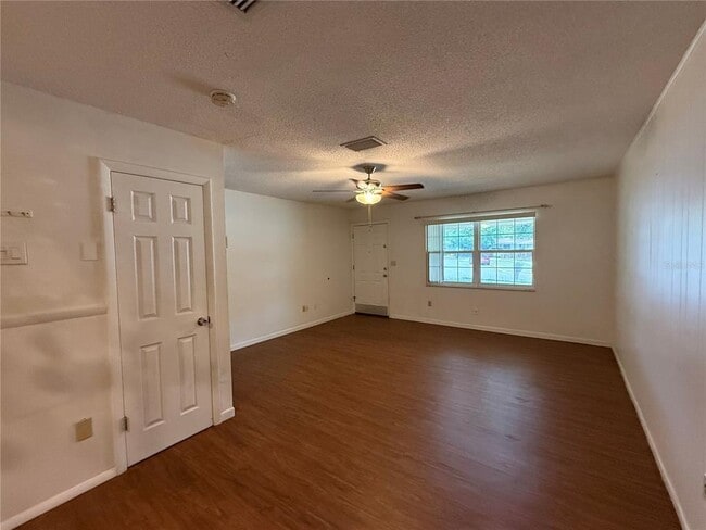 Building Photo - 176 Ronnie Dr