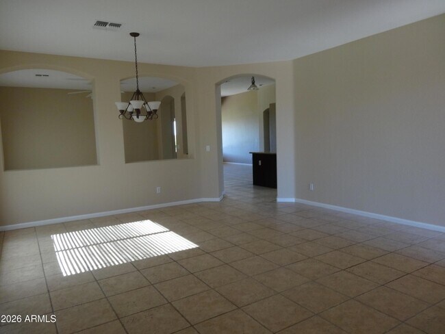 Building Photo - 1350 E Indigo Dr