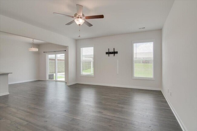 Building Photo - 6133 Whirlaway Rd