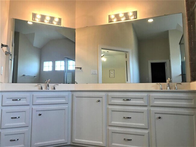 Building Photo - 11519 Main Cypress Dr