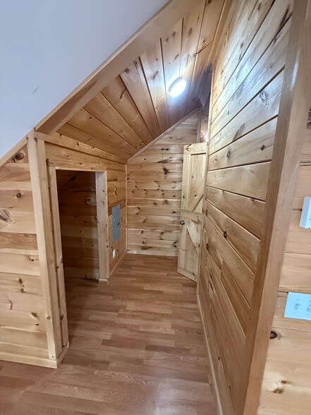 Building Photo - 19 Mattson Ave