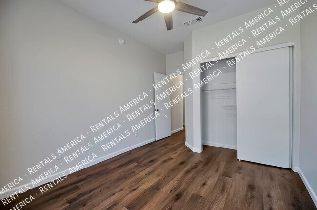 Building Photo - 12118 N Jarren Canyon Way