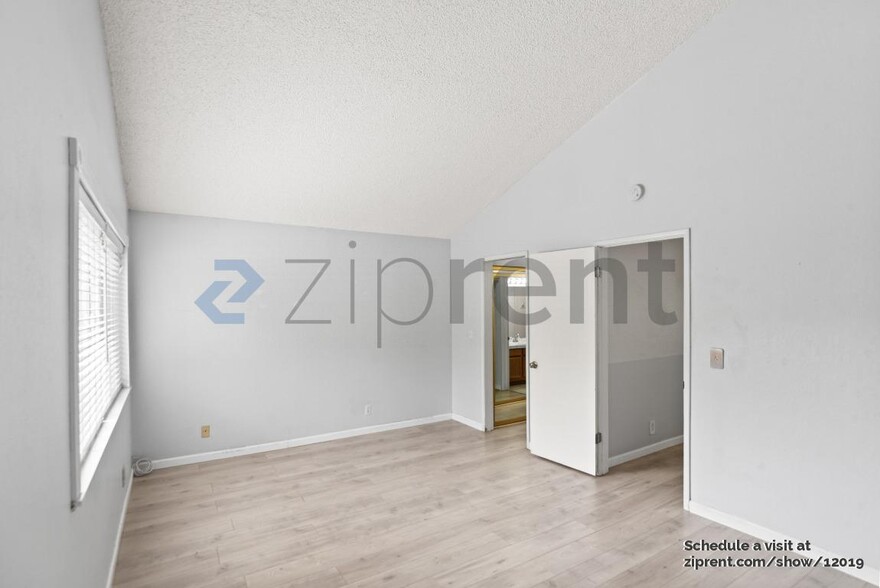 Building Photo - 1017 Imperial Pl