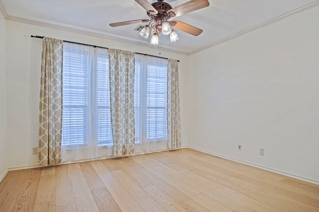 Building Photo - 2708 NW 170th Terrace