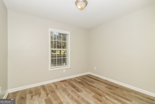 Building Photo - 7858 Nebo Rd