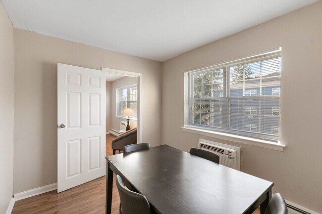 Building Photo - Great apartment for rent!