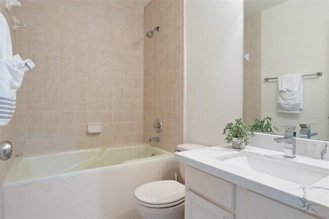 Building Photo - 17811 Skyline Arbor Terrace