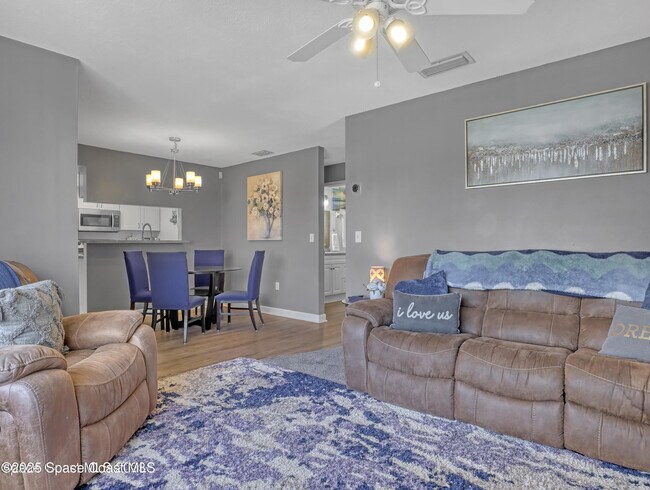 Building Photo - 730 Ridge Club Dr