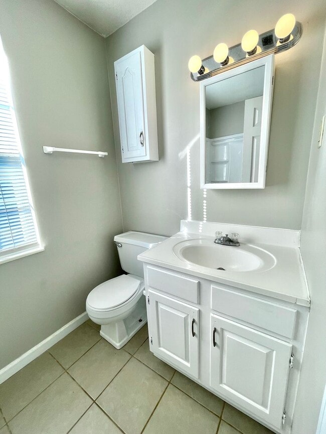 Building Photo - Lovely Home for rent in West Knoxville!