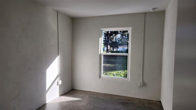 Building Photo - 2703 Ave G