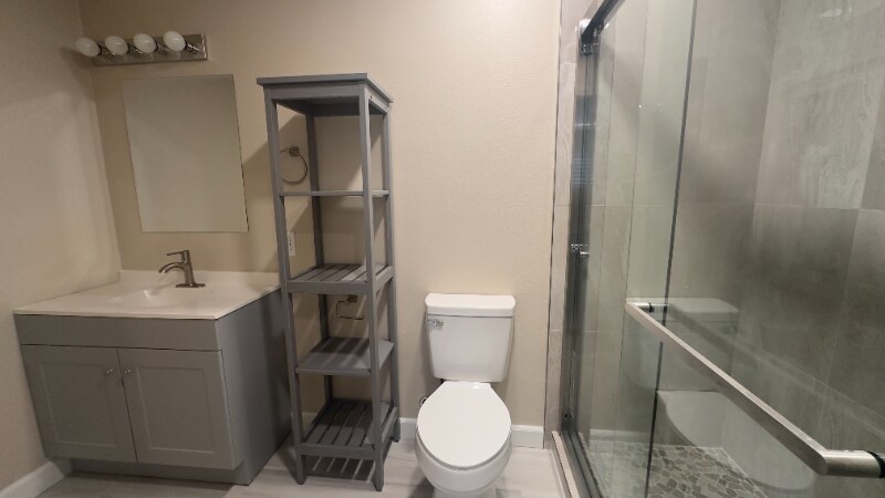 Building Photo - 39391 Tiburon Dr