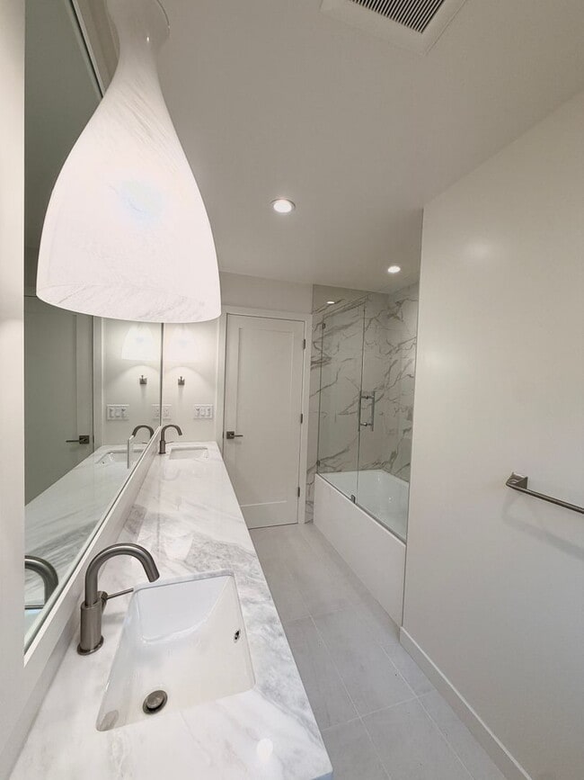 Building Photo - This premier 4-bed, 3-bath estate spans 2,565 sq. ft. on a 10,253 sq. ft. lot in North Los Altos.