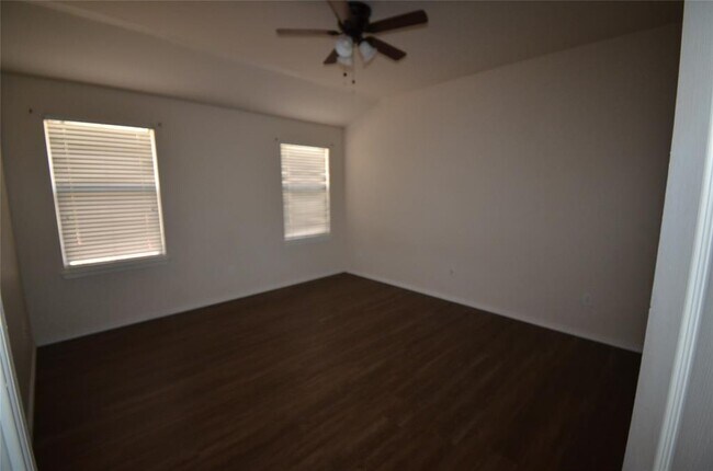 Building Photo - 11812 Timber Heights Dr