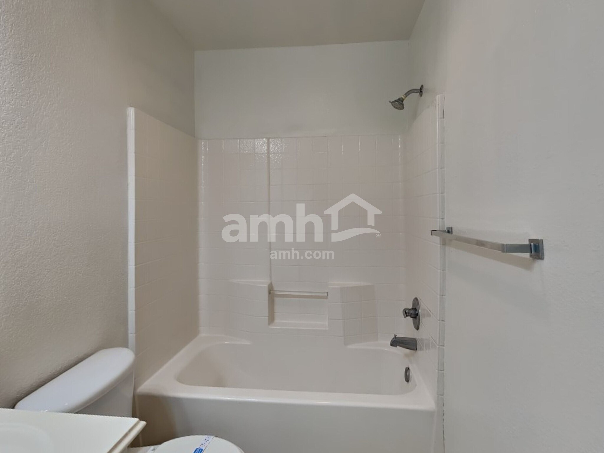 Building Photo - 733 Morgan Dr