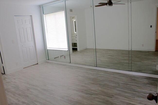 Building Photo - 4181 S 57th Ave